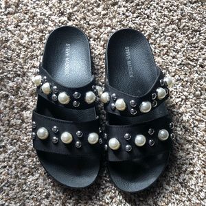 Steve Madden slides